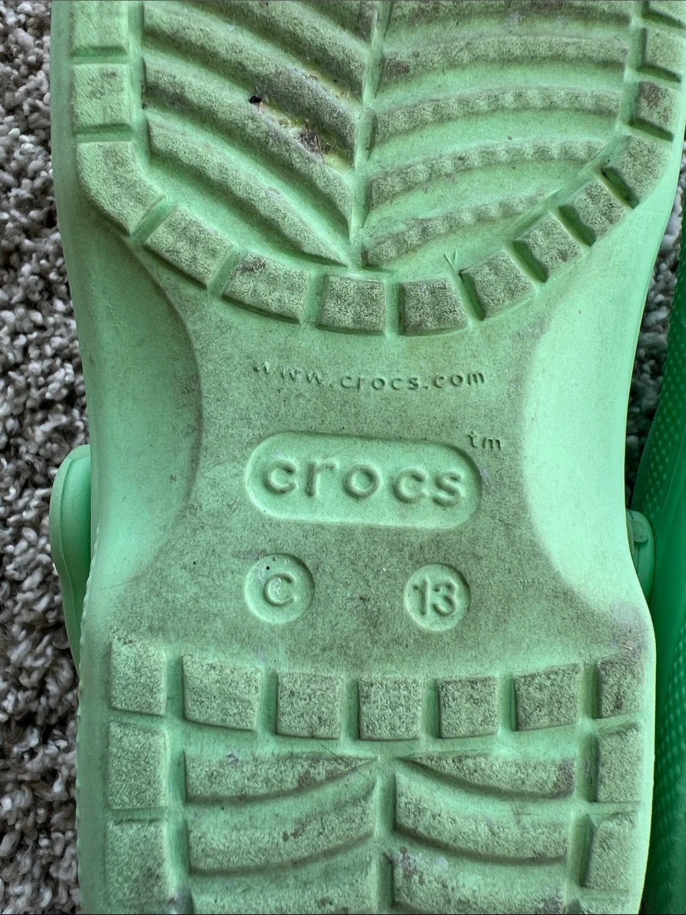 Crocs Kids Classic Clog Sandals in Pistachio Green Size 13